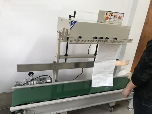 Effiziente Versiegelung von Beuteln mit automatischer Dauermaschine und Ersatzteilen nach dem Service